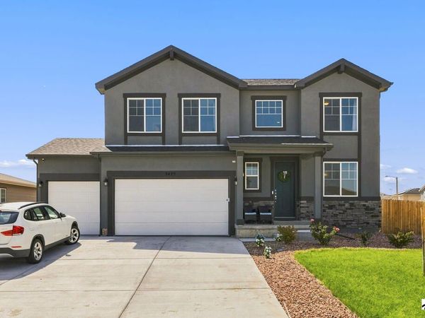 3425 Bella Luna Dr, Pueblo, CO 81001