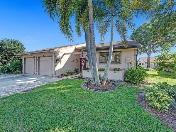 14 FLINT Way, Unit 14, Boynton Beach, FL 33426