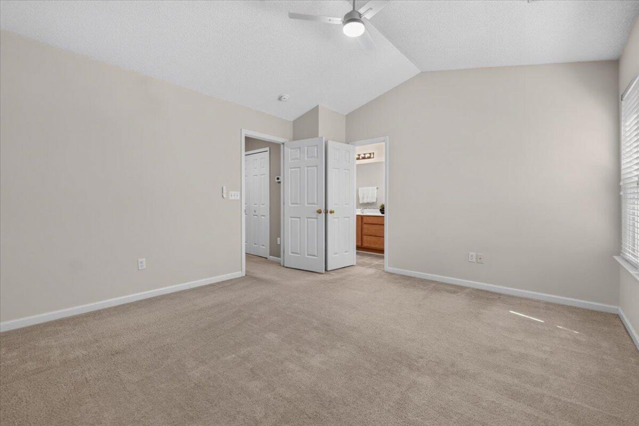 7941 Shadow Oak Drive Photo 17