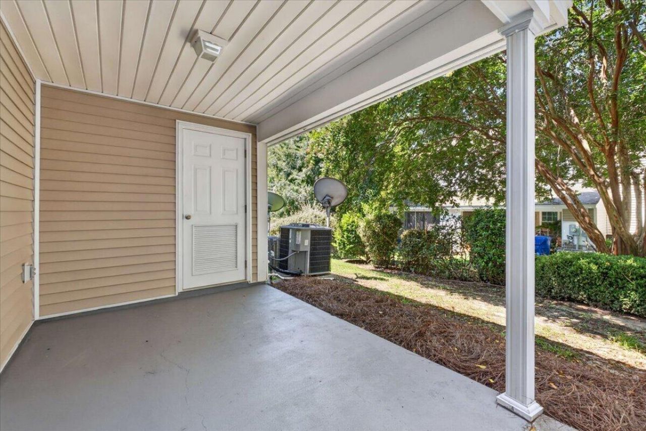 7941 Shadow Oak Drive Photo 24