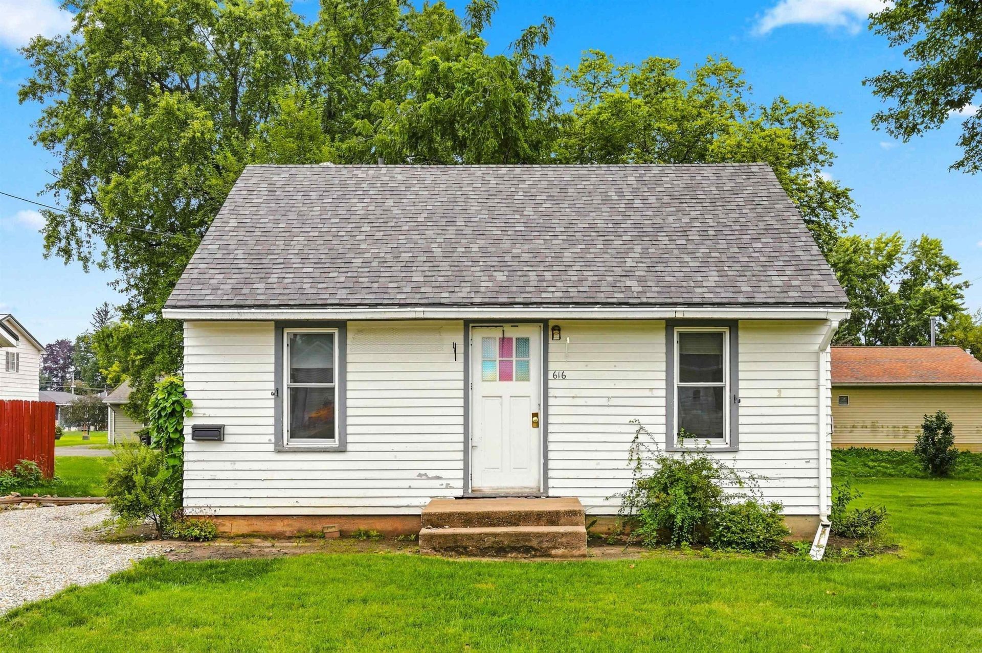 616 W Prospect Street, New Hampton, IA 50659 Main Photo