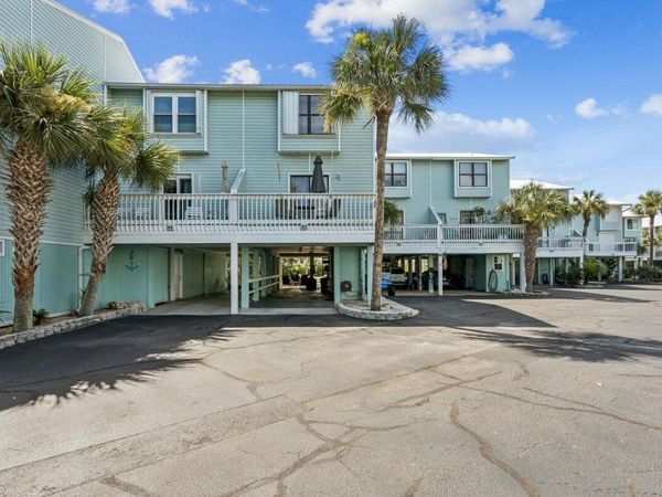 8522 Gulf Boulevard, Unit APT 43, Navarre, FL 32566