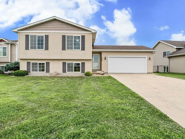 703 25th Avenue NW, Austin, MN 55912