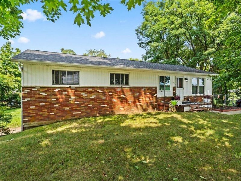 5738 Fairfield Beach Road NE, Thornville, OH 43076 Photo 4