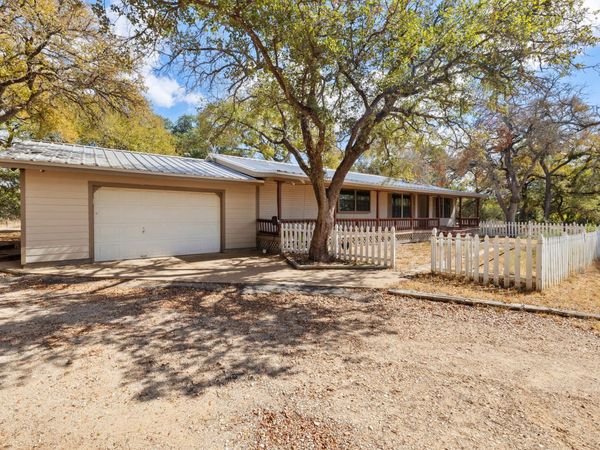 1151 Live Oak TRL, Liberty Hill, TX 78642
