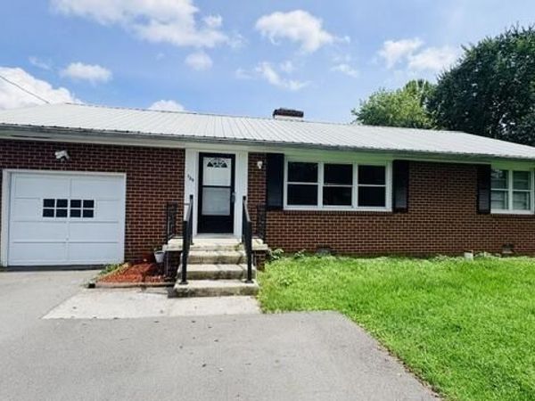 409 Colonial Heights Road, Kingsport, TN 37663