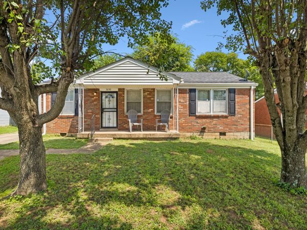 3230 Mayer Ln, Nashville, TN 37218