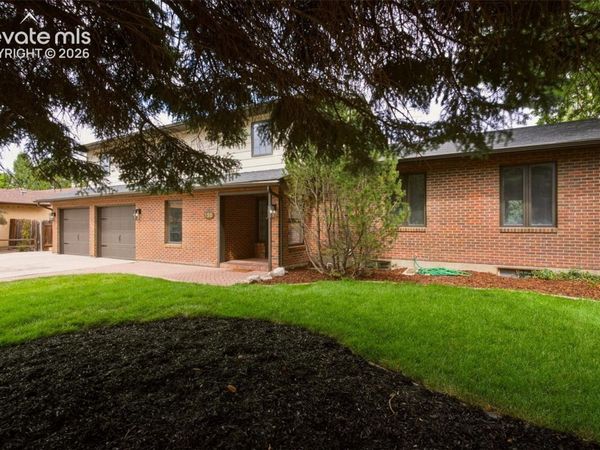156 Encino Drive, Pueblo, CO 81005