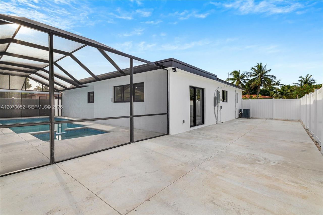480 NE 109th St, Miami, FL 33161 Photo