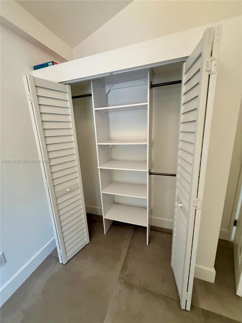3 NE 70th St, Unit 1, Miami, FL 33138 Photo