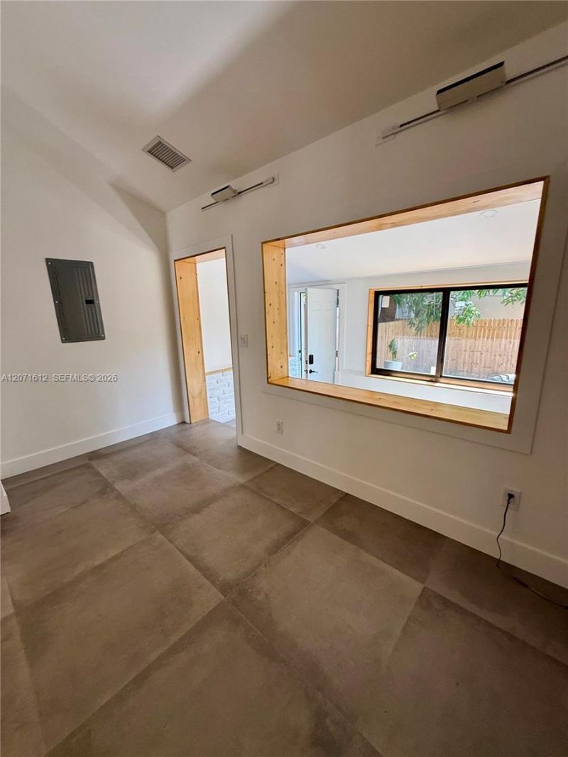 3 NE 70th St, Unit 1, Miami, FL 33138 Photo