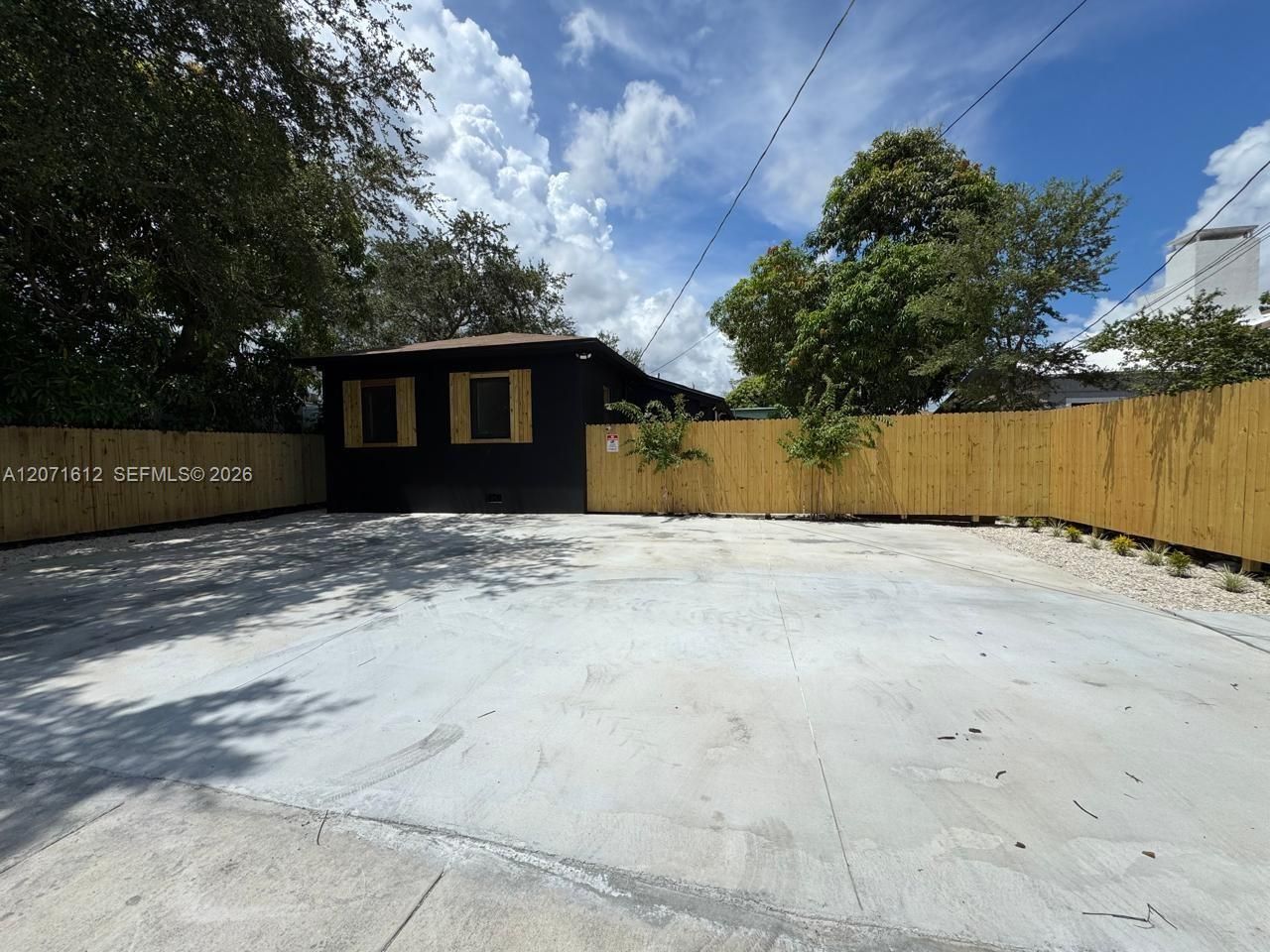 3 NE 70th St, Unit 1, Miami, FL 33138 Photo