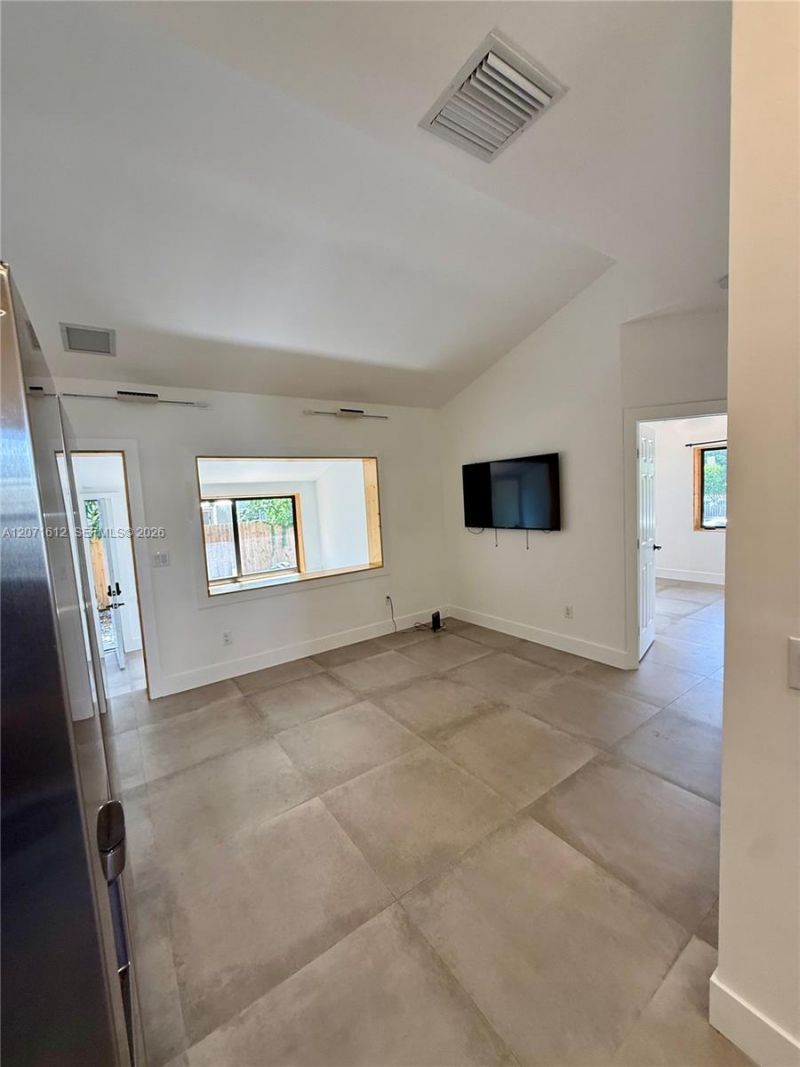 3 NE 70th St, Unit 1, Miami, FL 33138 Photo