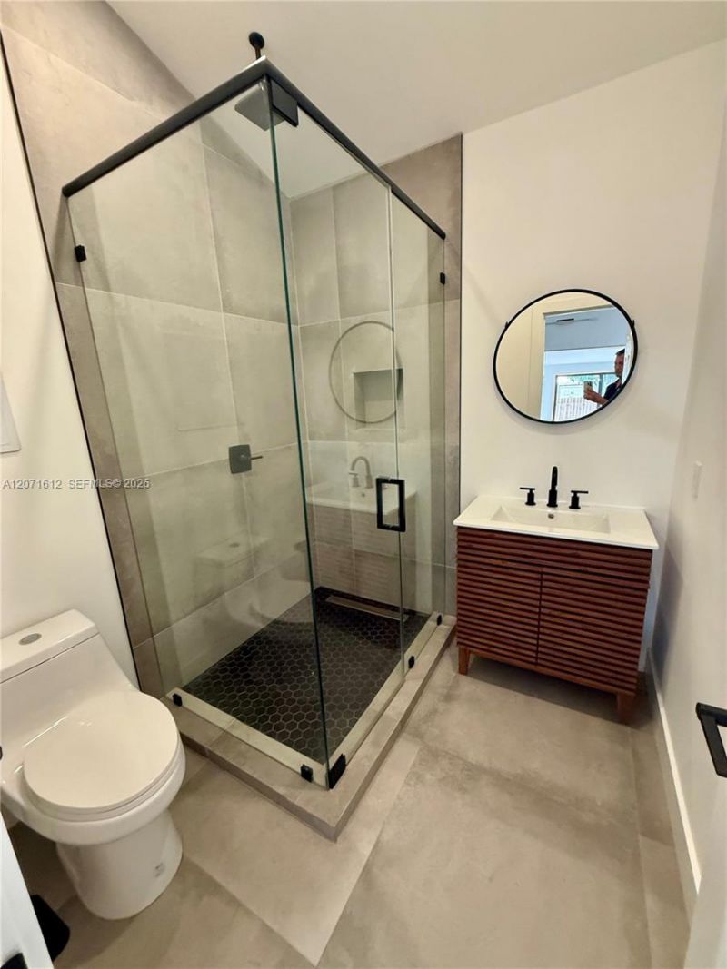 3 NE 70th St, Unit 1, Miami, FL 33138 Photo