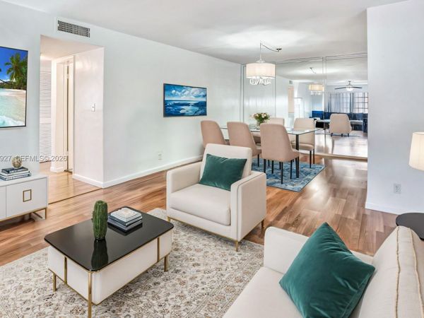 180 NE 12th Ave , Unit 18, Hallandale Beach, FL 33009