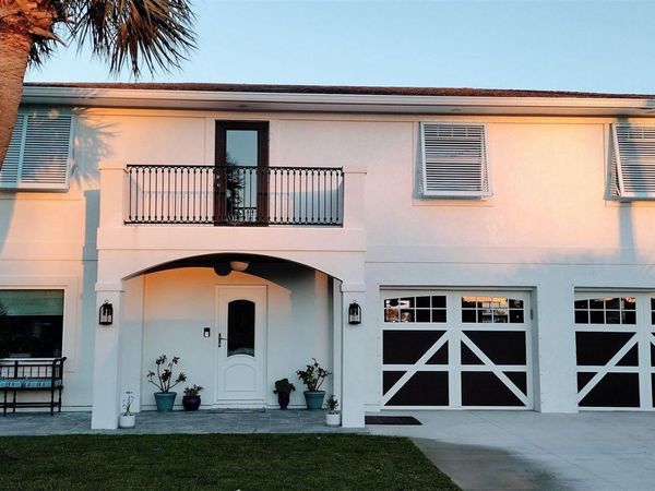 256 Sabine Dr, Pensacola Beach, FL 32561