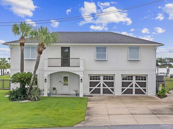 256 Sabine Dr, Pensacola Beach, FL 32561