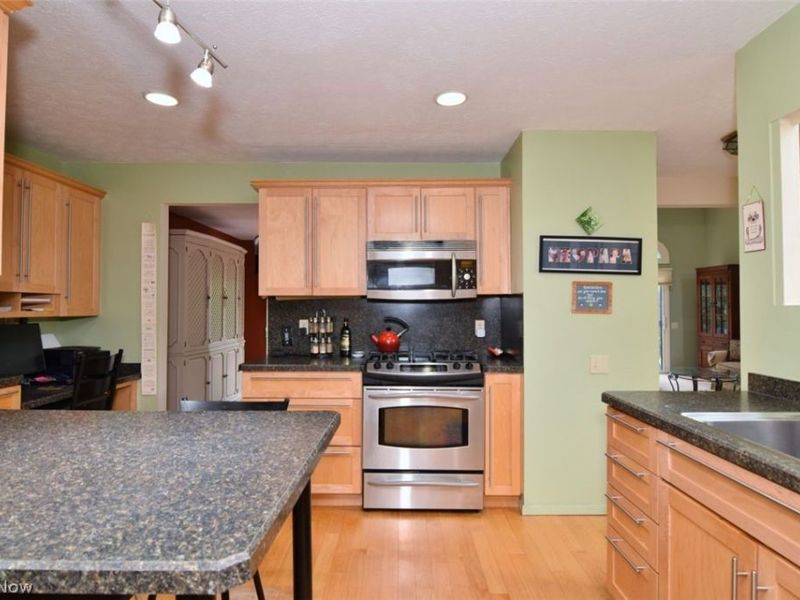 10 Windrush, Beachwood, OH 44122 Photo 16