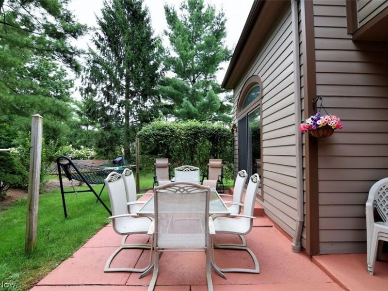 10 Windrush, Beachwood, OH 44122 Photo 36