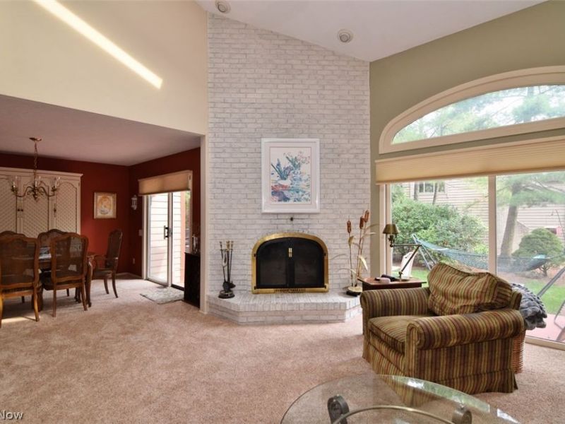10 Windrush, Beachwood, OH 44122 Photo 5