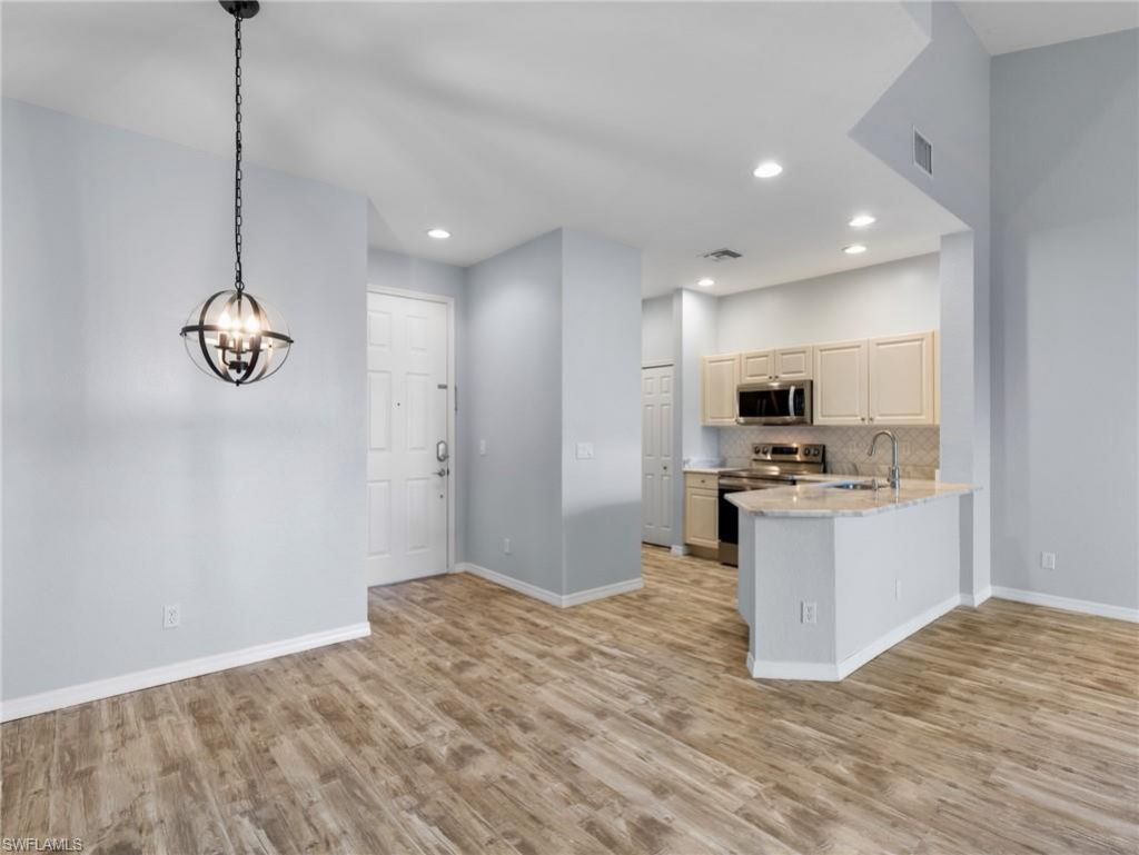 4231 Liron Ave, Unit 202, Fort Myers, FL 33916 Photo