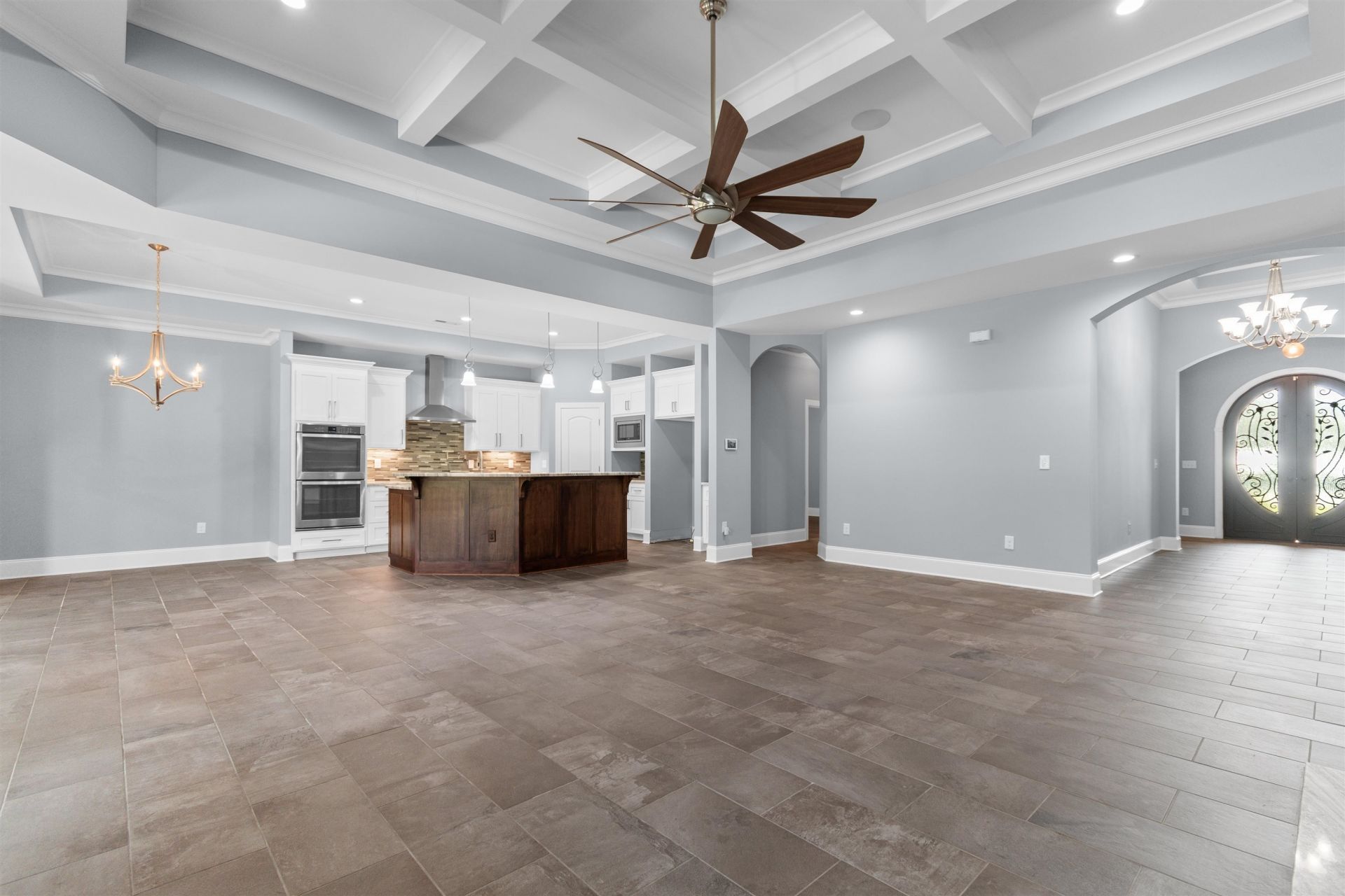 352 Waterside Dr. Photo 10