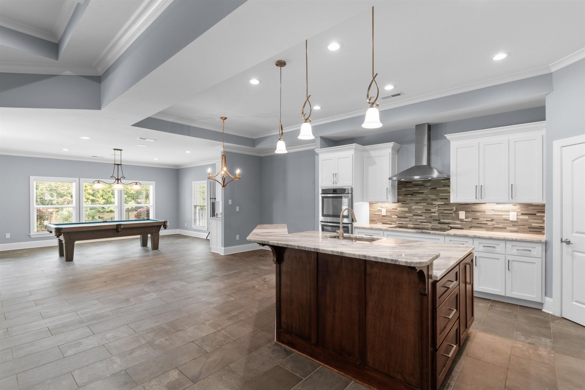 352 Waterside Dr. Photo 11