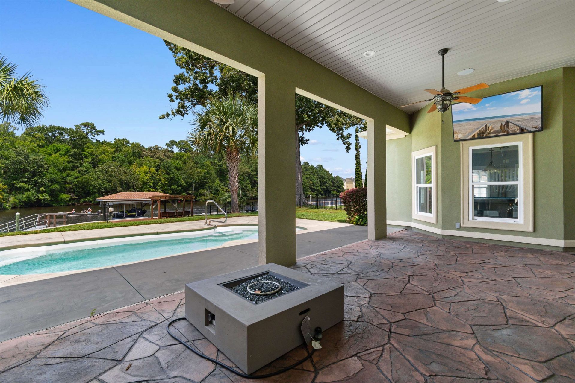 352 Waterside Dr. Photo 44