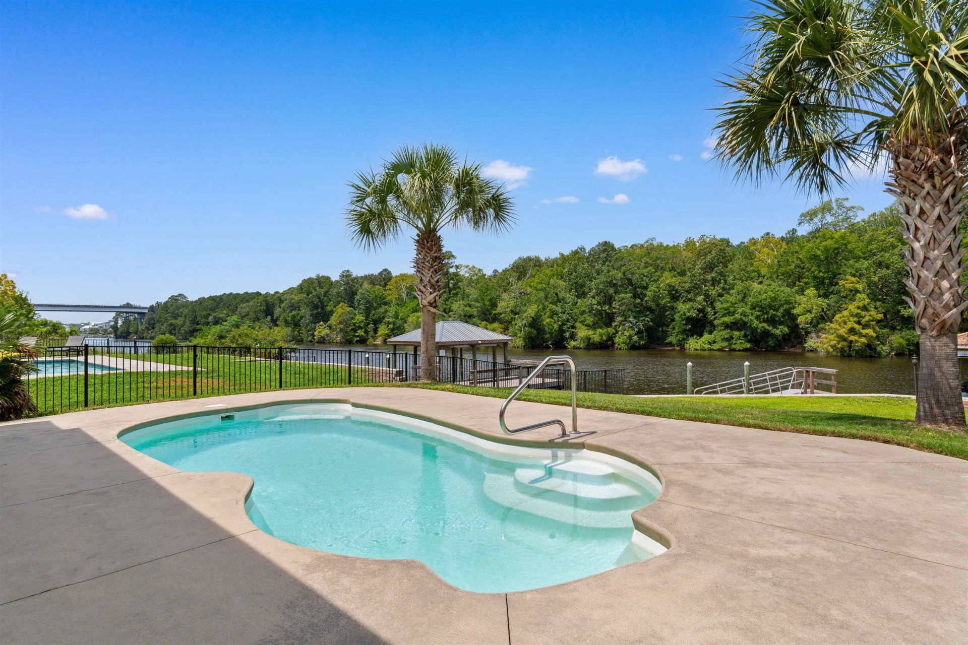 352 Waterside Dr. Photo 47
