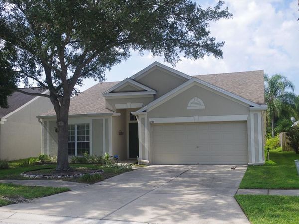 933 SUMMER BREEZE DRIVE , BRANDON, FL 33511