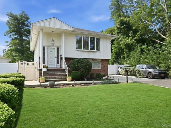3790 Waverly Avenue , Seaford, NY 11783