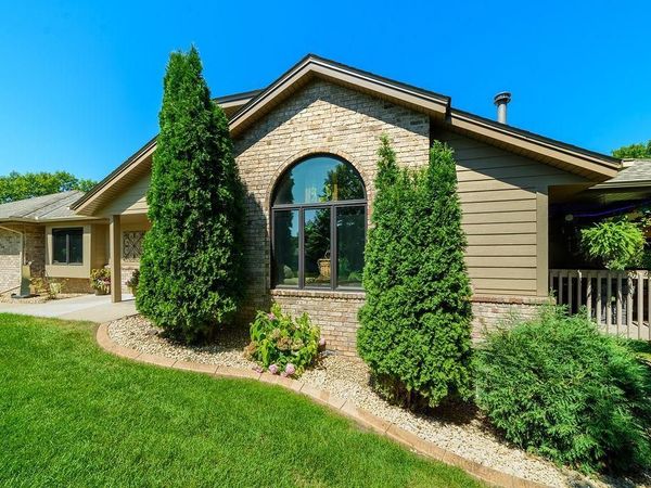 14346 Embassy Way, Apple Valley, MN 55124