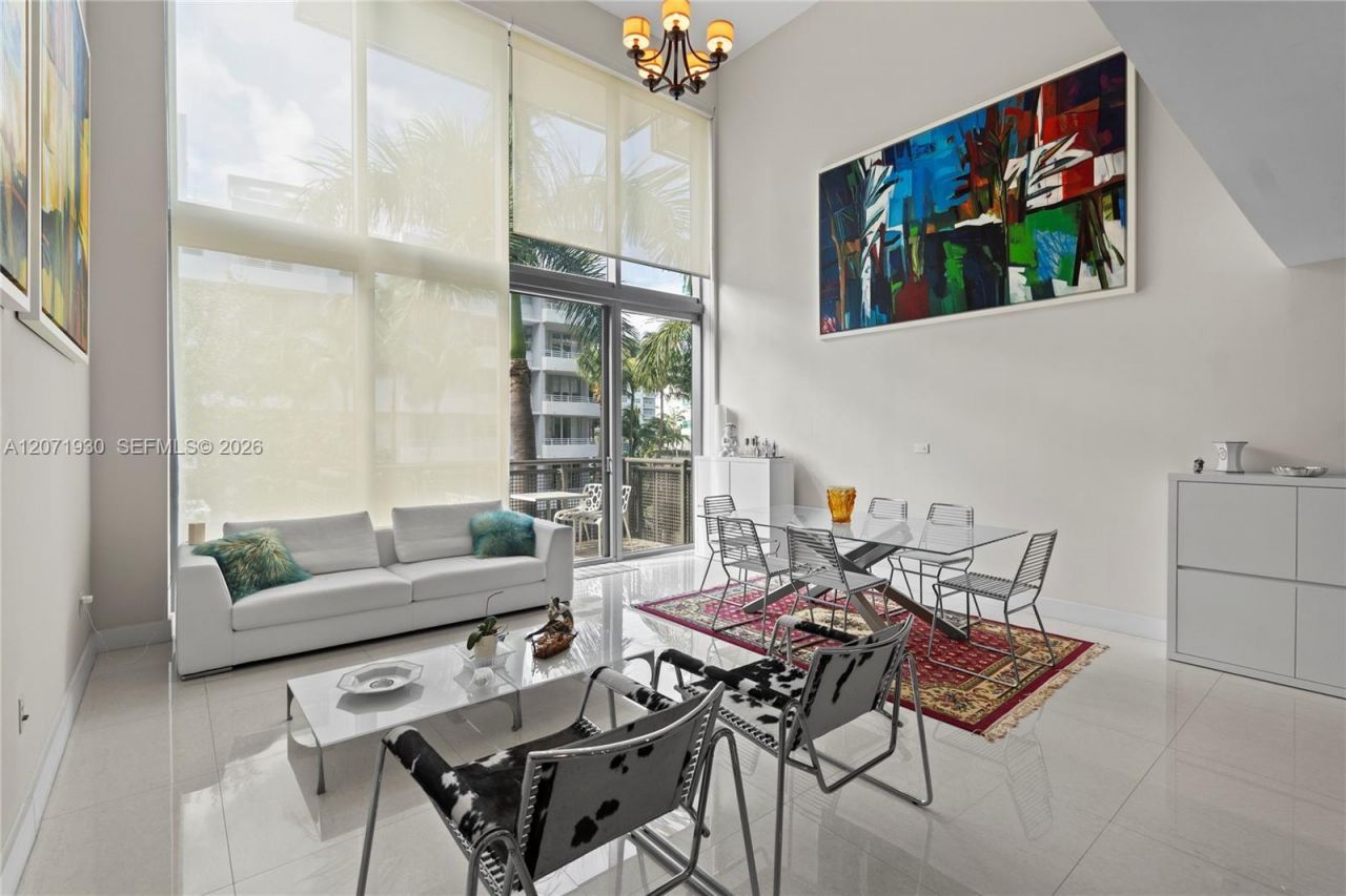 6000 Collins Ave , Unit 336, Miami Beach, FL 33140 Photo
