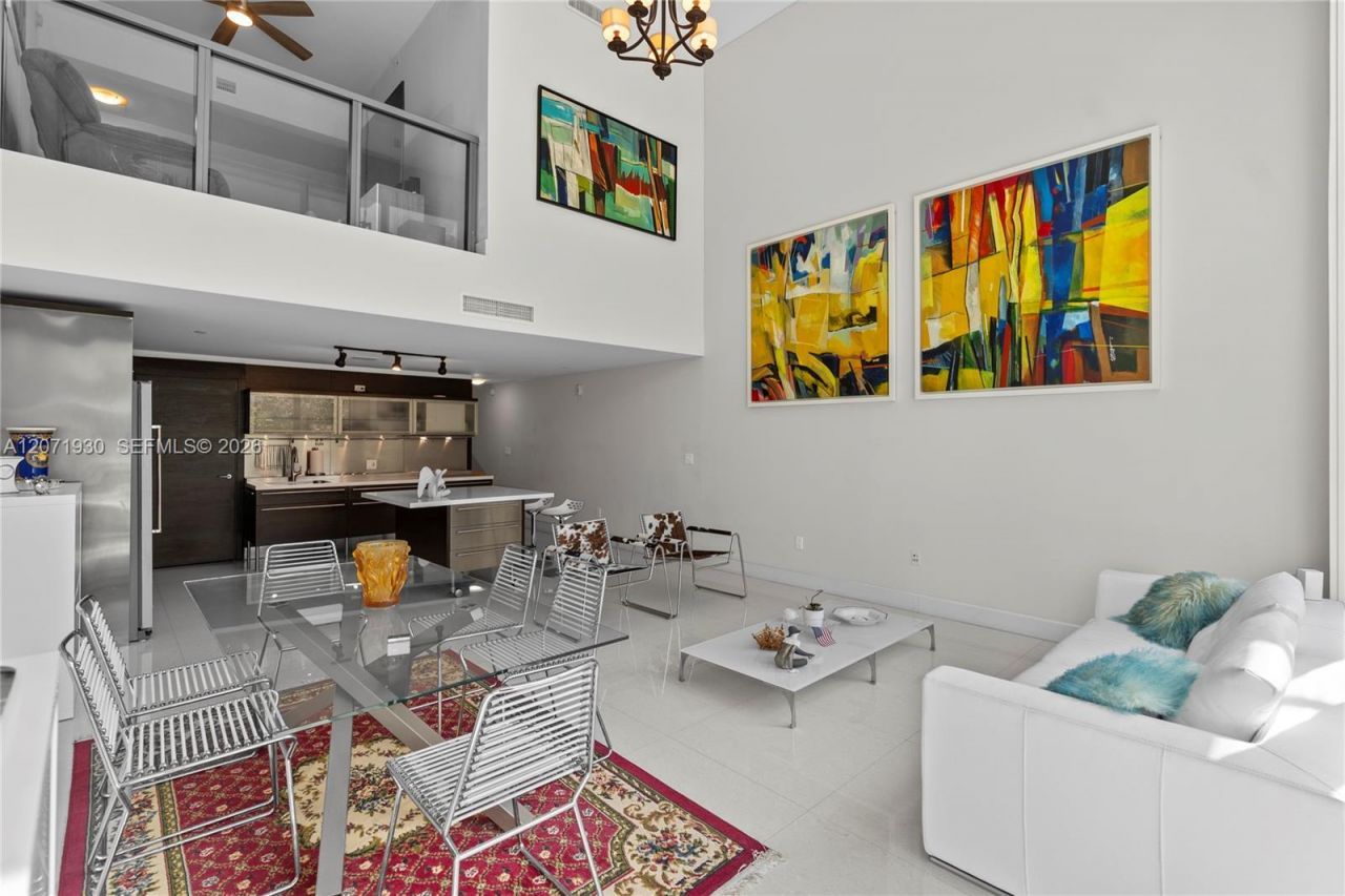6000 Collins Ave , Unit 336, Miami Beach, FL 33140 Photo