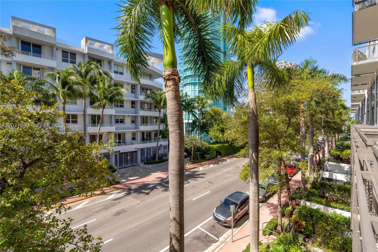 6000 Collins Ave , Unit 336, Miami Beach, FL 33140 Photo