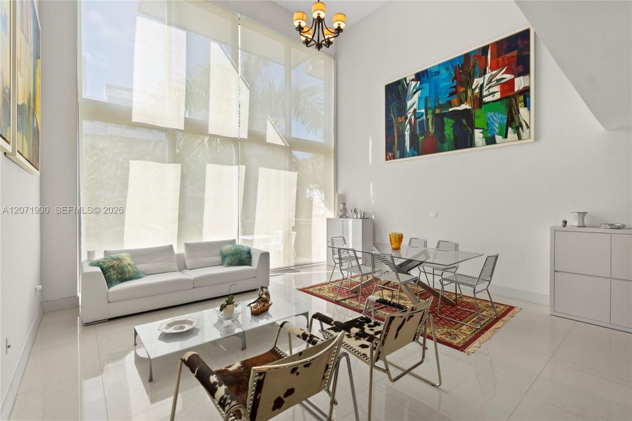 6000 Collins Ave , Unit 336, Miami Beach, FL 33140 Photo