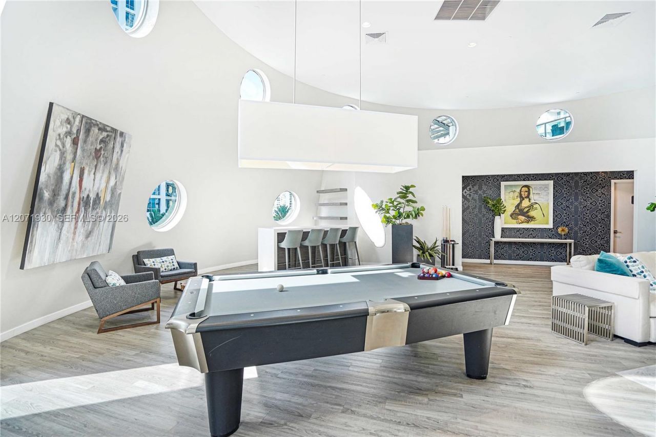 6000 Collins Ave , Unit 336, Miami Beach, FL 33140 Photo