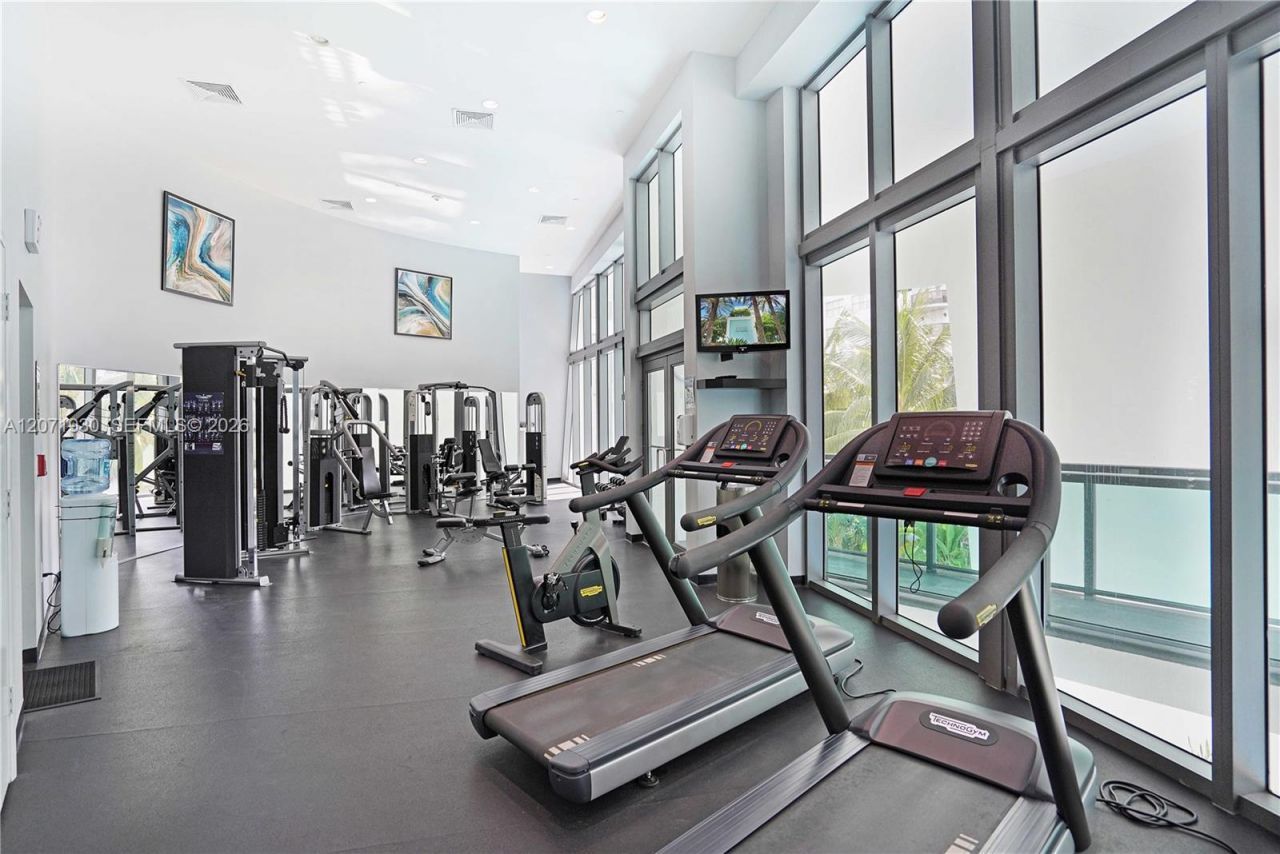 6000 Collins Ave , Unit 336, Miami Beach, FL 33140 Photo
