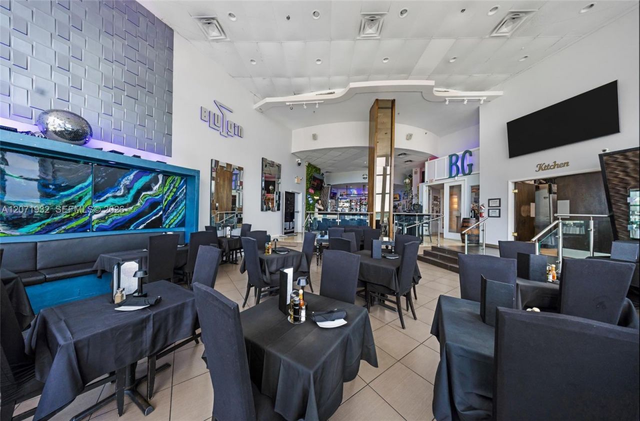 5445 Collins Ave , Unit CU-2A, Miami Beach, FL 33140 Photo