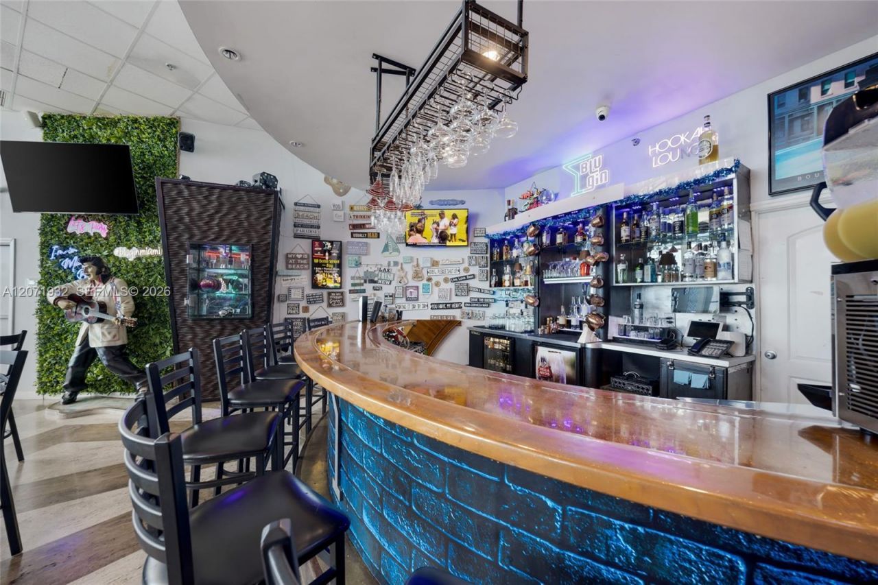 5445 Collins Ave , Unit CU-2A, Miami Beach, FL 33140 Photo