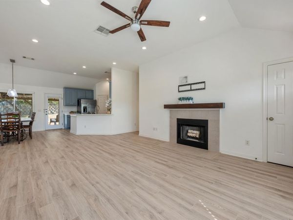 10114 Janet LOOP, Dripping Springs, TX 78620