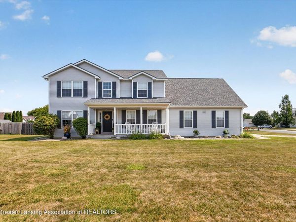 2820 Pimlico Lane, Saginaw, MI 48603