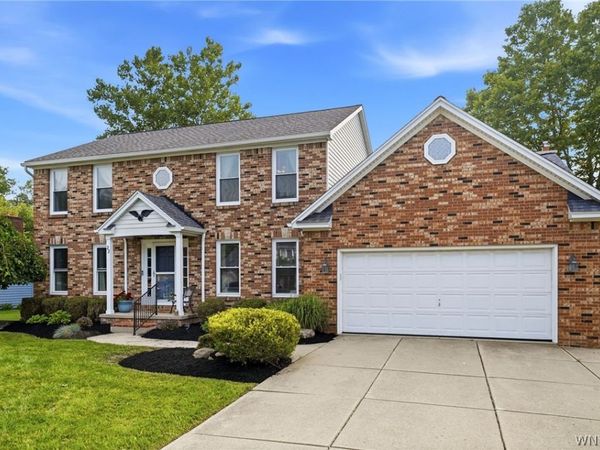 22 Waxwing Lane , Amherst, NY 14051