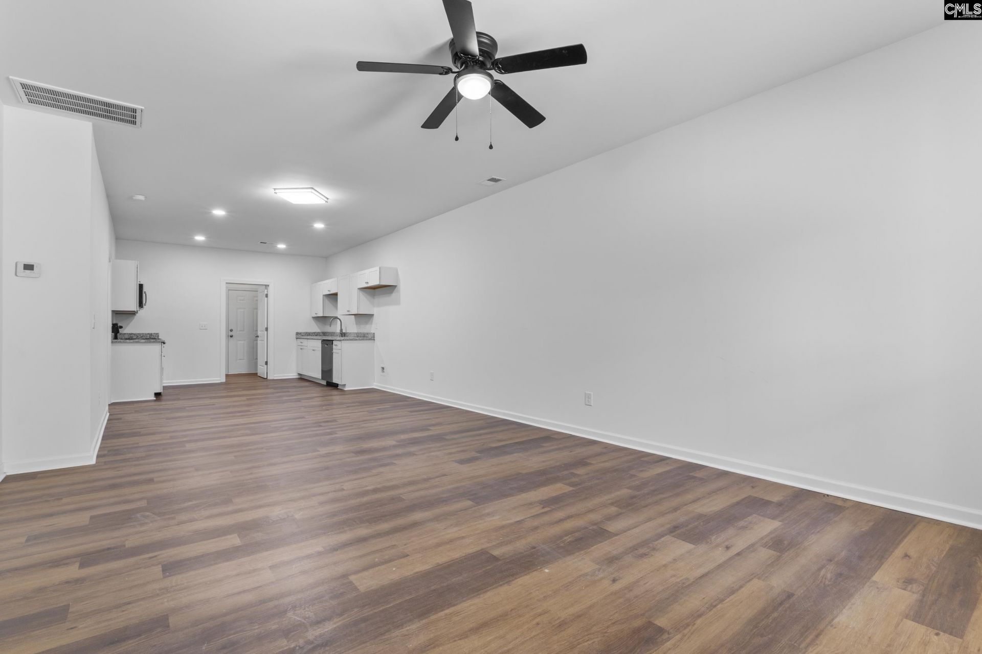 921 Prescott Road Photo 33
