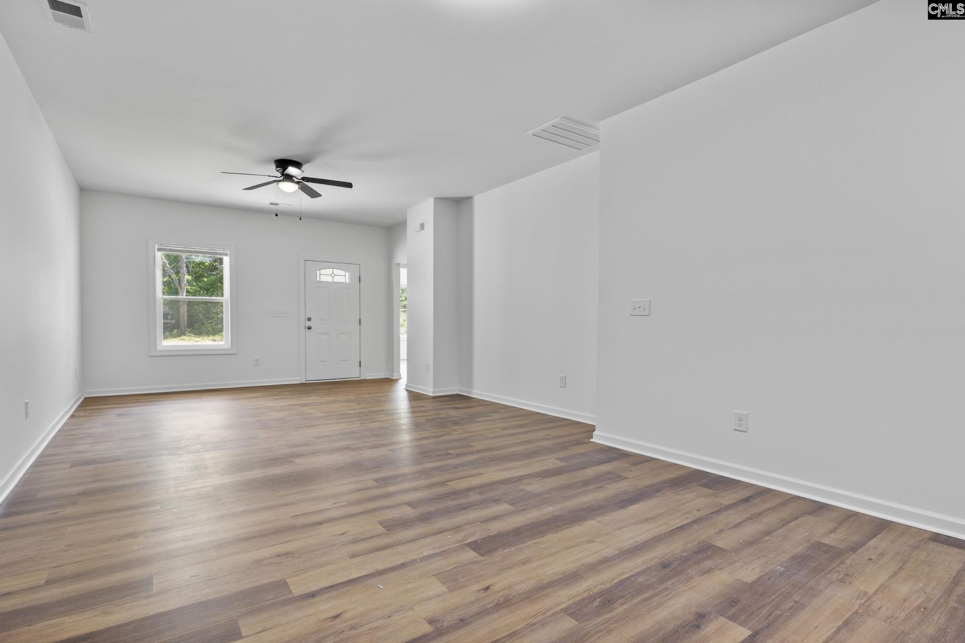 921 Prescott Road Photo 35