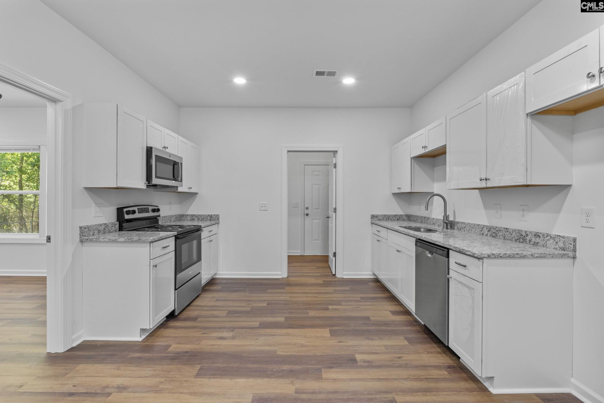 921 Prescott Road Photo 36