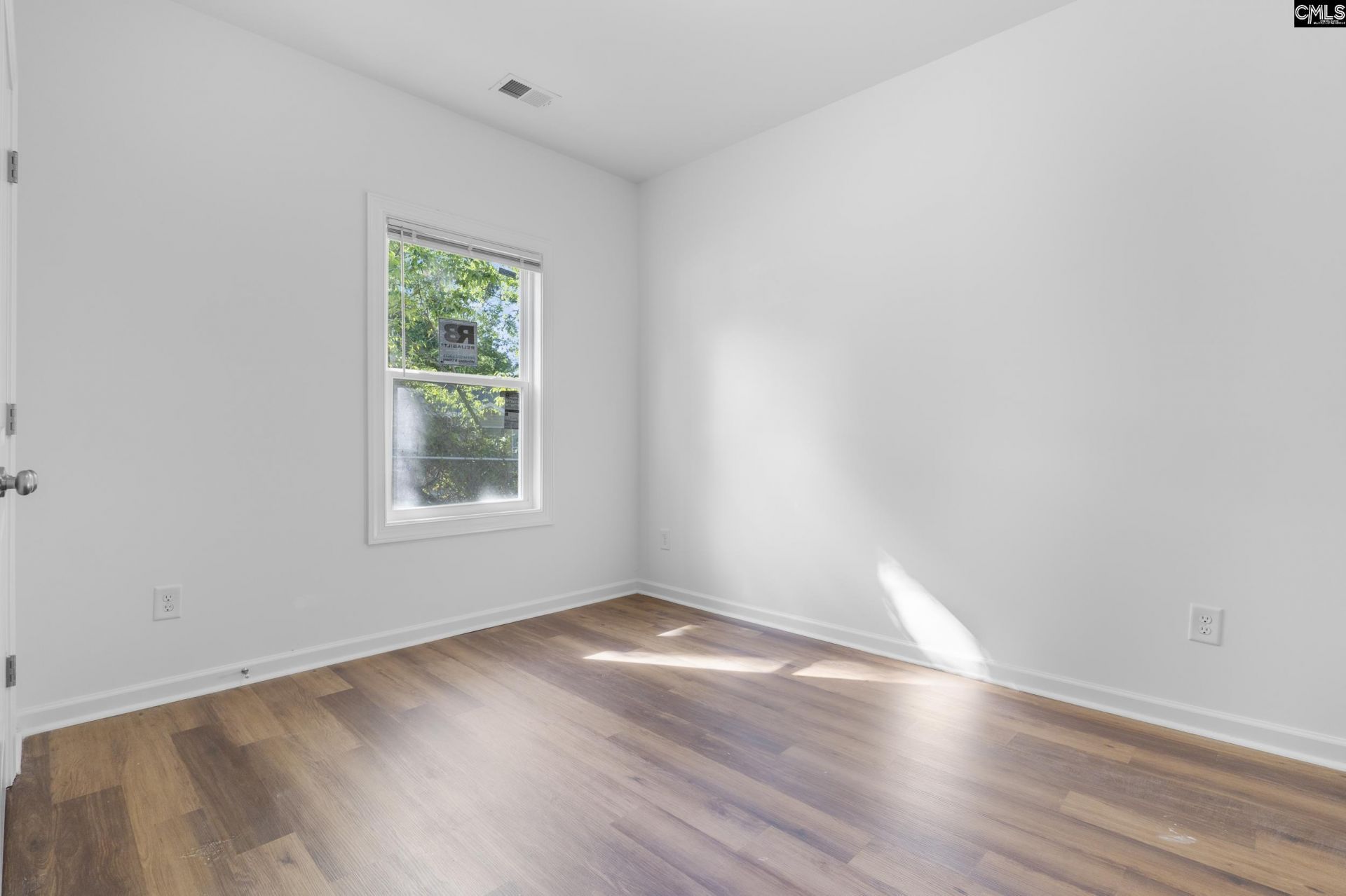 921 Prescott Road Photo 48
