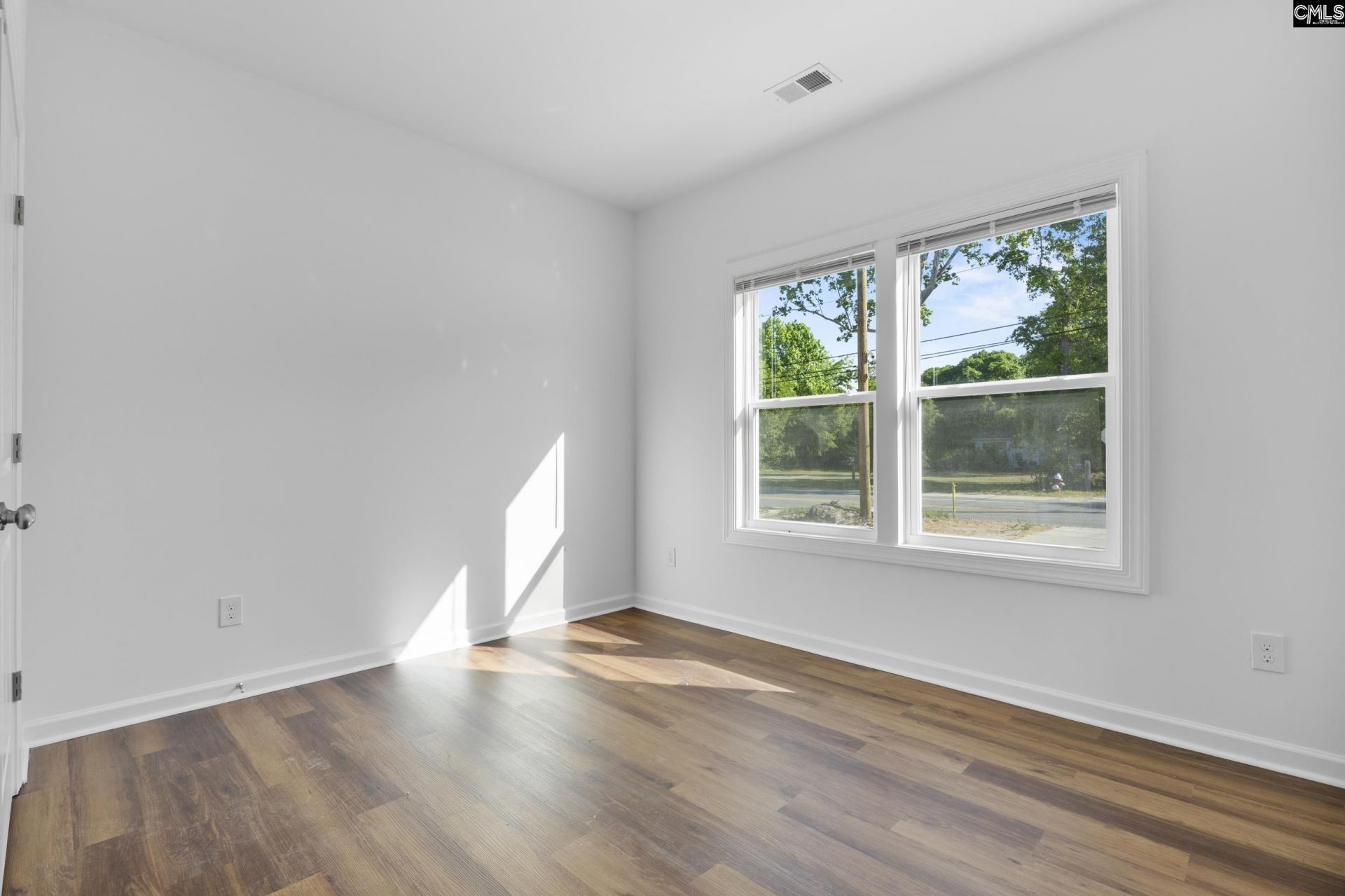 921 Prescott Road Photo 71