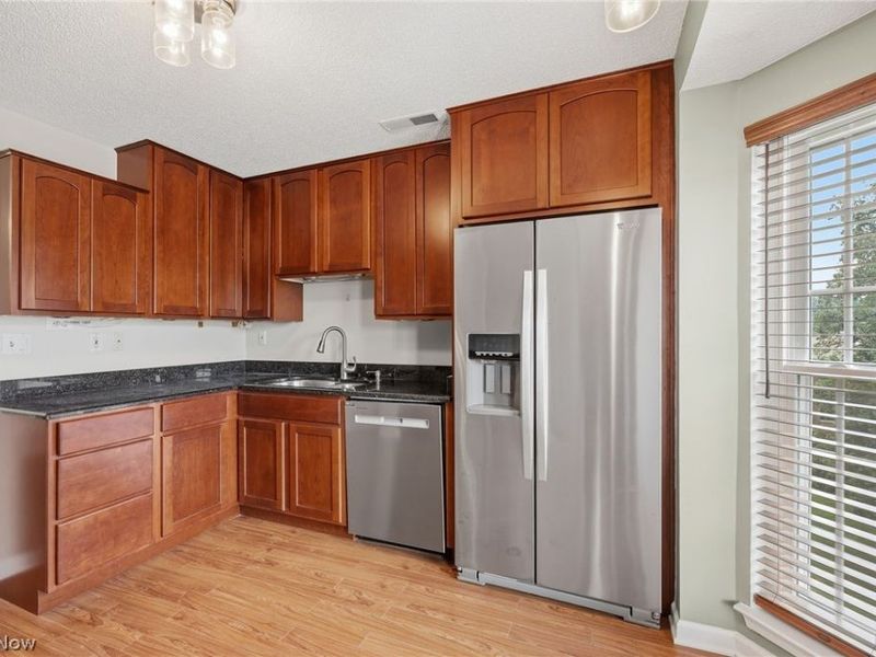 240 Fox Hollow Dr., Unit 403, Mayfield Heights, OH 44124 Photo 30