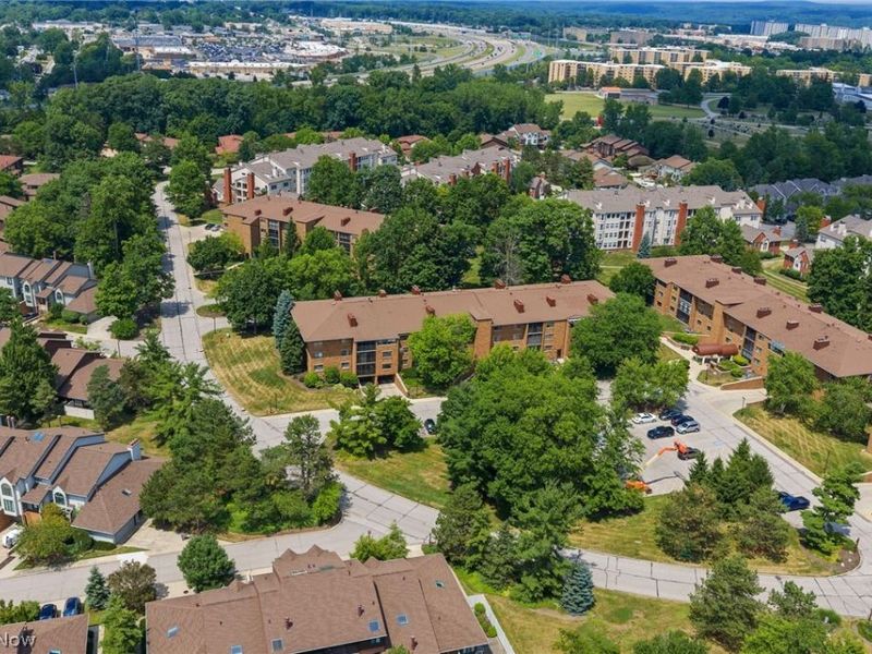 240 Fox Hollow Dr., Unit 403, Mayfield Heights, OH 44124 Photo 48